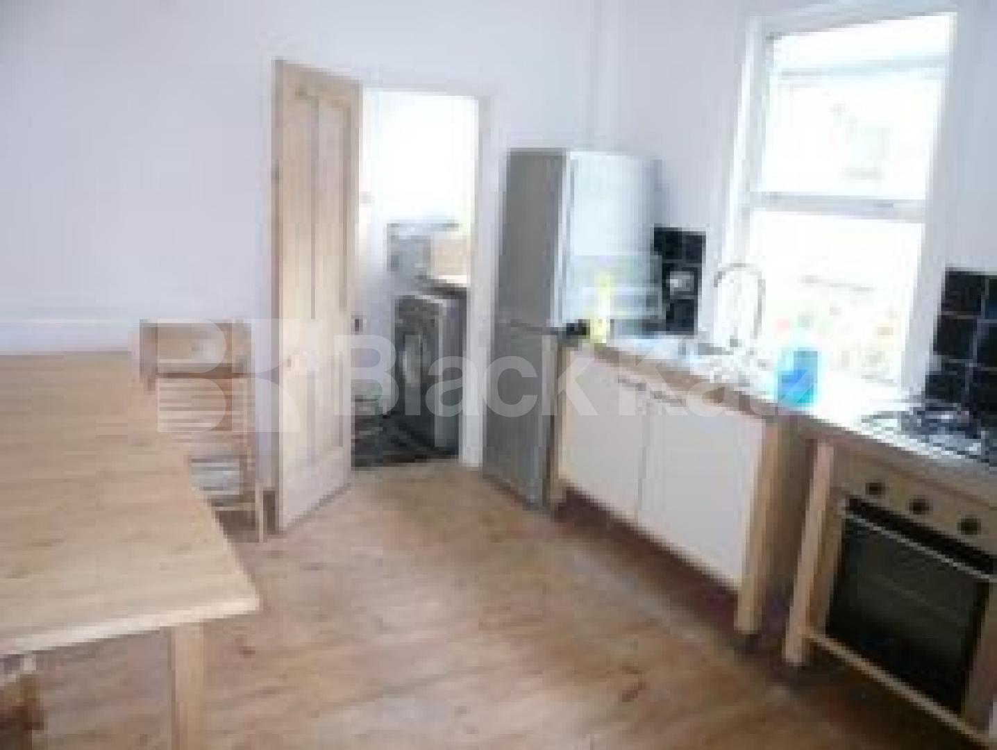 			2 Bedroom, 1 bath, 1 reception Flat			 Southey Road, SEVERN SISTERS